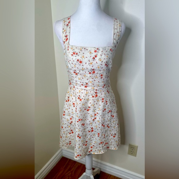 Reformation Dresses & Skirts - Reformation Floral Print Mini Dress Size 4
